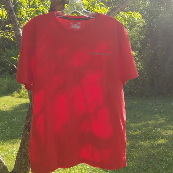 UNDER ARMOUR Mens Red  Loose Athletic  shirt - Picture 4 of 6